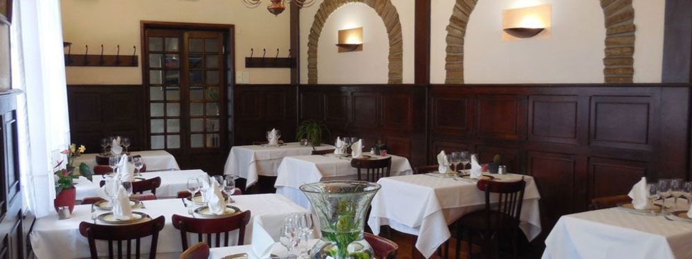 Logis Hotel Restaurant Des Voyageurs Pont-de-Salars Exteriör bild