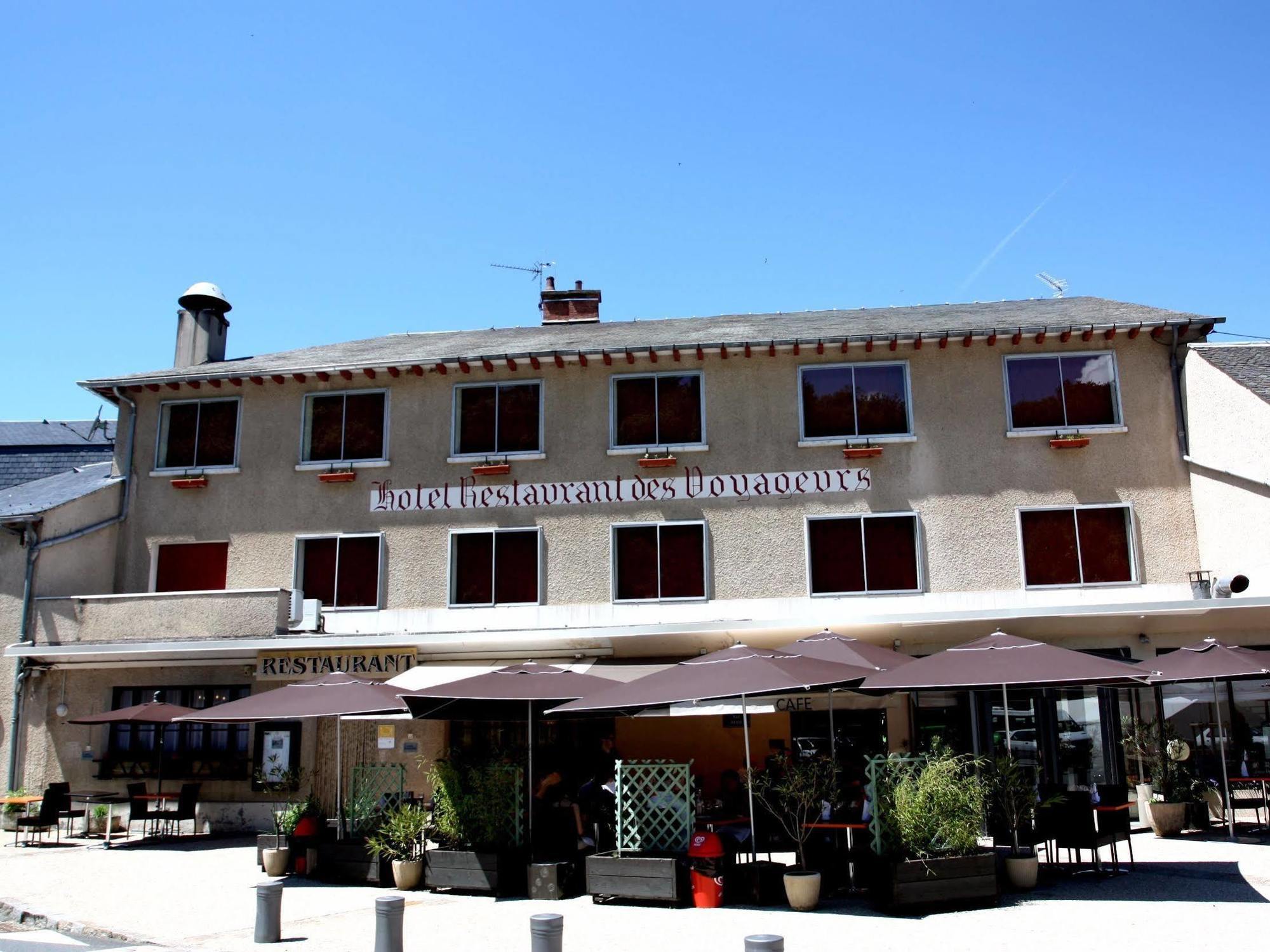 Logis Hotel Restaurant Des Voyageurs Pont-de-Salars Exteriör bild